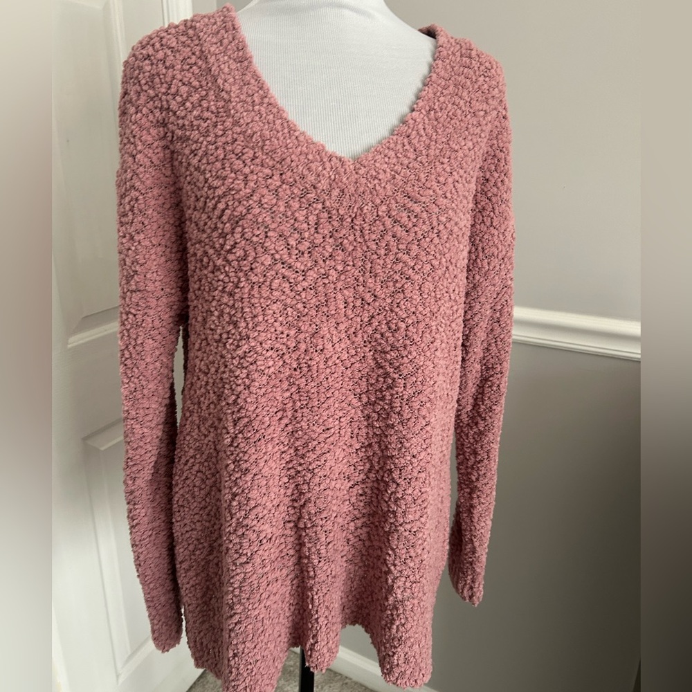 Zenana Outfitters Textured Mauve V-Neck Sweater